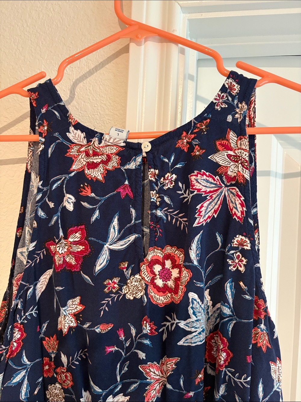 Old Navy Navy Floral Sleeveless Blouse with Red and White Flowers - Picture 2 of 3